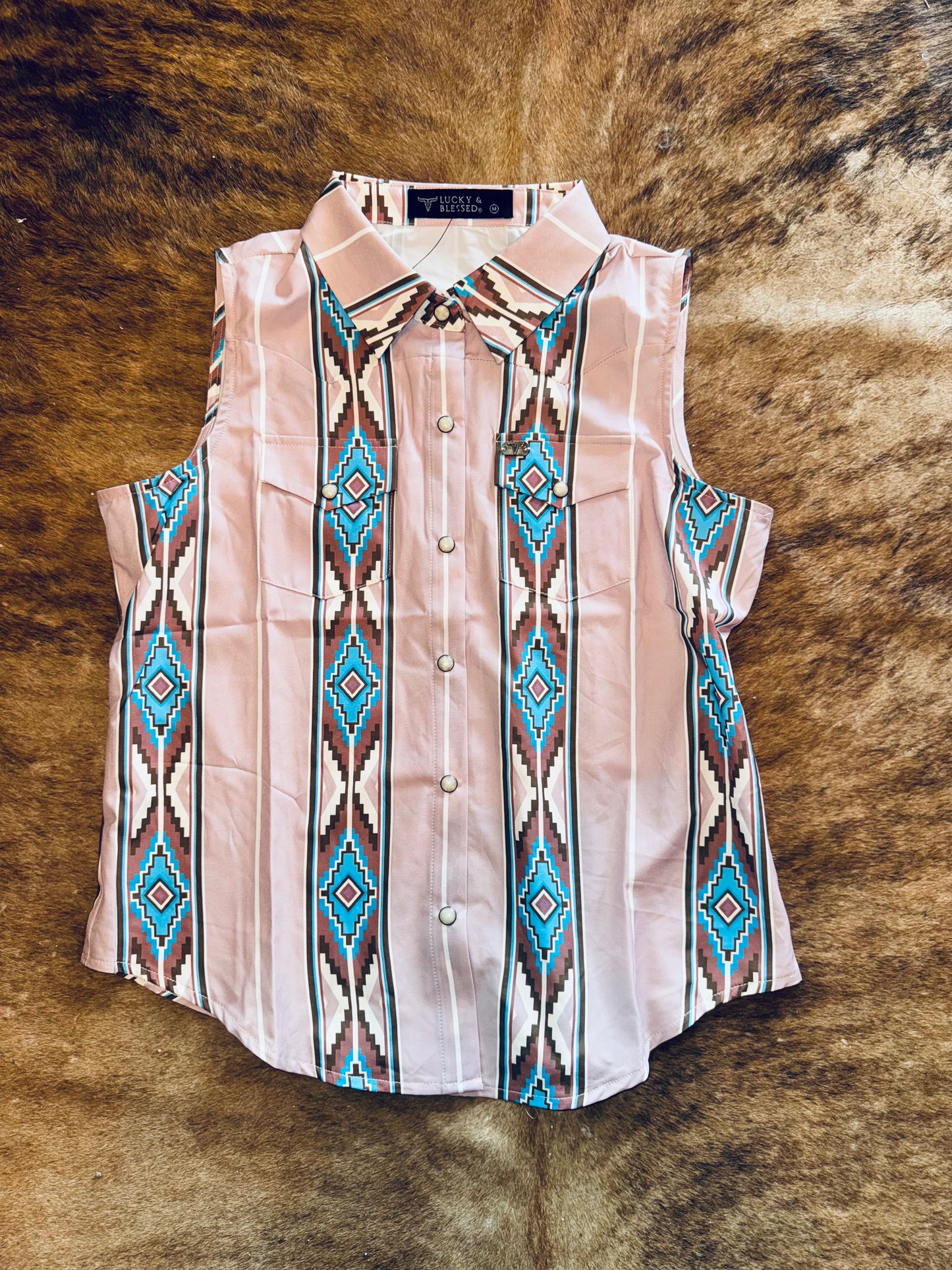 Retro sleeveless pearl snap shirt