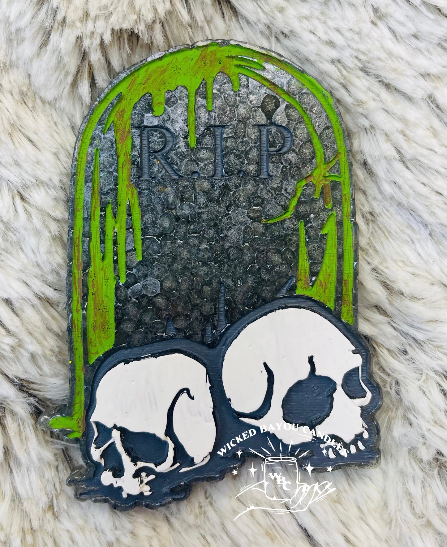 Headstone with Skulls freshie